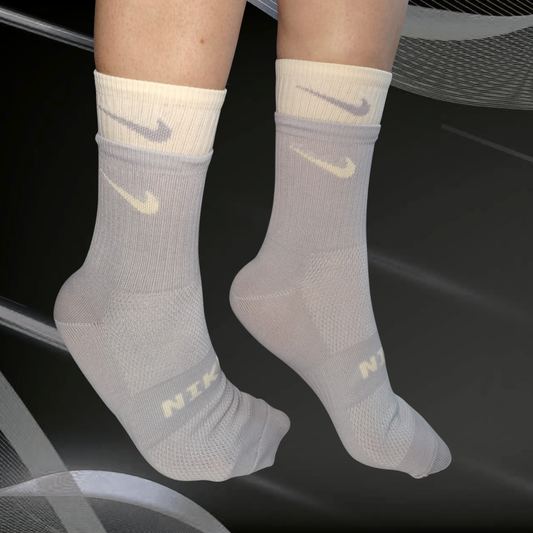 Medias deportivas doble púño color blano y gris