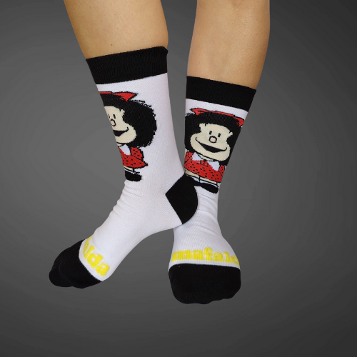Medias largas premium Mafald, blanco con negro