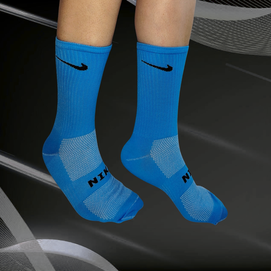Medias deportivas NK, color azul oscuro