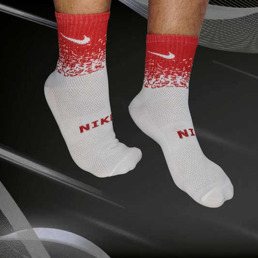Medias deportivas en degradado NK, rojas con blanco