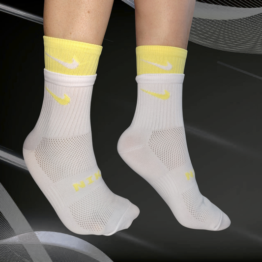 Medias deportivas doble púño color amarillo y blanco