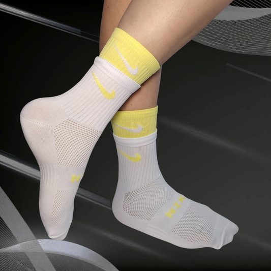 Medias deportivas doble púño color amarillo y blanco